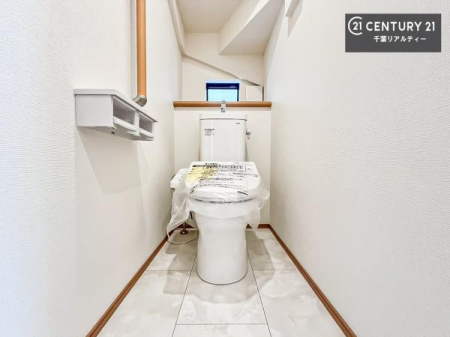 gC 1E2KɃgC܂I̖Zԑт҂ɂ݂łˁBƂ̂gCłꂪ₷łI