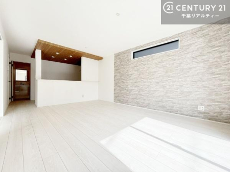 rO SnǂrO͉ƑRƏW܂܂BƑcR̎ԂłBƑƁAw[Ԃ߂łˁB邭JIȋԂłB