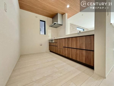 Lb` Ƃ₷VXeLb`łI[tĂ̂ŁAXy[XɕuȂčςނ̂ŁALXgāAKɍƂł܂I