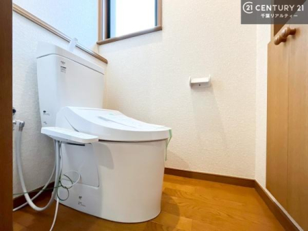 gC 1E2KɃgC܂I̖Zԑт҂ɂ݂łˁBƂ̂gCłꂪ₷łI