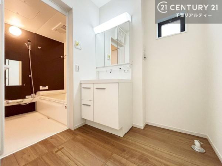 ʑEʏ t̖邢ʎłICɓւłĐɕۂƂł܂IRނ̂łς̎dオǂȂ܂ˁI