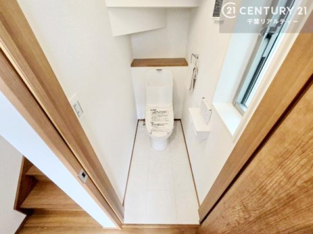 gC 1E2KɃgC܂I̖Zԑт҂ɂ݂łˁBƂ̂gCłꂪ₷łI