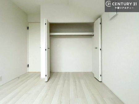 [ Ղ̎[Xy[XŁA炵萮Z܂BƑ̉וꂢɕЕtAKɉ߂܂B