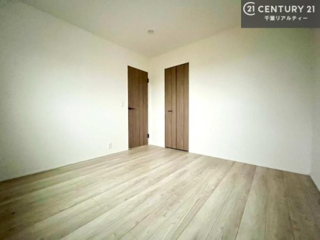 q VvɃfUCĂ邽߁AƋIт܂I
Cɓ̉ƋuĂ낰Ԃ邱Ƃł܂B
