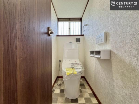 gC 1E2KɃgC܂I̖Zԑт҂ɂ݂łˁBƂ̂gCłꂪ₷łI