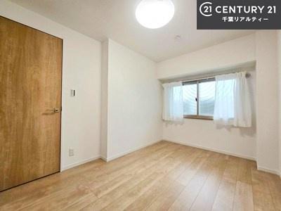 m VvɃfUCĂ邽߁AƋIт܂I
Cɓ̉ƋuĂ낰Ԃ邱Ƃł܂B