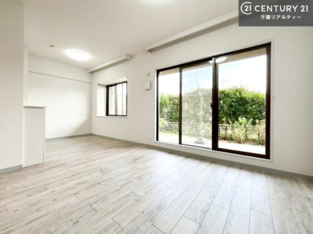 rO 傫ȑ炽Ղ̗z閾邢rOBĴ郊rOŉƑĉ났̎Ԃ߂܂B