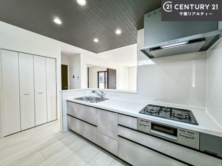 Lb` R͎Ôł̓isł܂B
OtłBXy[XLXĂ׍Ƃ₷Ig肪ǂVXeLb`łI