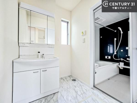 ʑEʏ Oʋdl̐ʏ́AgȂ݂₷I͎[ɂȂĂ܂BhC[₨ϓЕt̂ŐʑXbLƌ邱Ƃo܂I