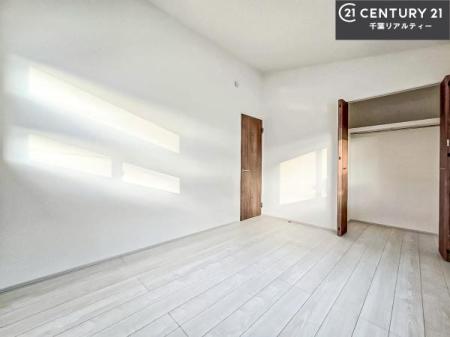 Q 邭肪ACł܂INāAwLт[ċzǂ}邱ƂołˁI