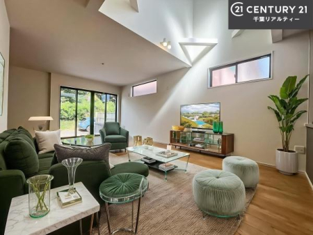 rO ƋCGp[XłBLX_CjOXy[XI肨HB΂yԂ߂܂BX̔܂I