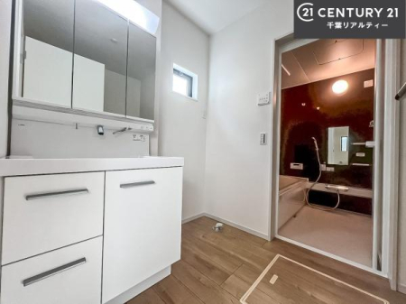 ʑEʏ Oʋdl̐ʏ́AgȂ݂₷I͎[ɂȂĂ܂BhC[₨ϓЕt̂ŐʑXbLƌ邱Ƃo܂I