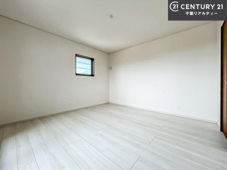 q |oȂ́Aql̂ƂĂSłI
[Xy[X[Ă̂ŎU炩TbƕЕt܂I