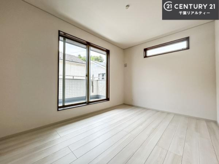 rOȊŐ m͎qQAFXƗprʂɗpł܂ˁB
[͂ՂȂ̂ŁALXC悭߂Ƃł܂B