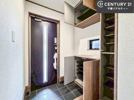  V[Y{bNXtȂ̂ŁAւЕt|₷łI
XbLւŌ˂JuԁÂSnԂo}Ă܂B

