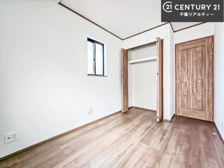 rOȊŐ VvɃfUCĂ邽߁AƋIт܂I
Cɓ̉ƋuĂ낰Ԃ邱Ƃł܂B