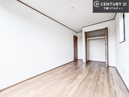 Q 邭肪ACł܂INāAwLт[ċzǂ}邱ƂołˁI