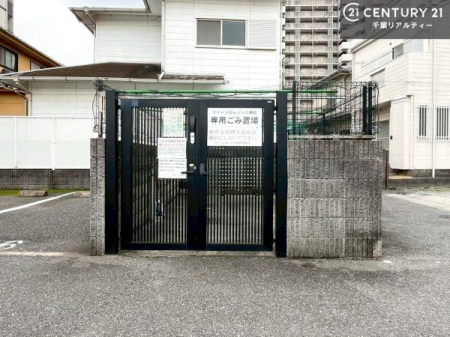 ̑p Et̃S~uBLJXɍr炳SzȂAJ̓SBŊǗ̍s͂pXy[XłB