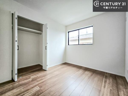 m VvɃfUCĂ邽߁AƋIт܂I
Cɓ̉ƋuĂ낰Ԃ邱Ƃł܂B