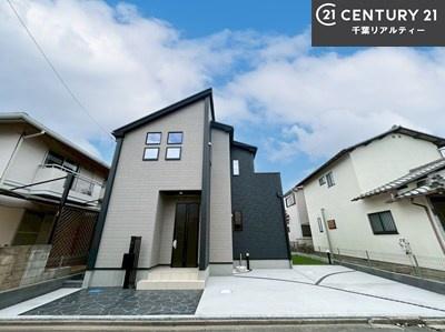 ԏ ԃXy[X2䕪܂IZJhJ[͂AoCN⎩]ԂȂǂuꏊɍ܂B