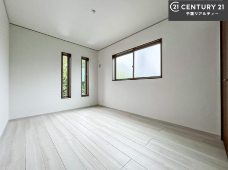 q |oȂ́Aql̂ƂĂSłI
[Xy[X[Ă̂ŎU炩TbƕЕt܂I