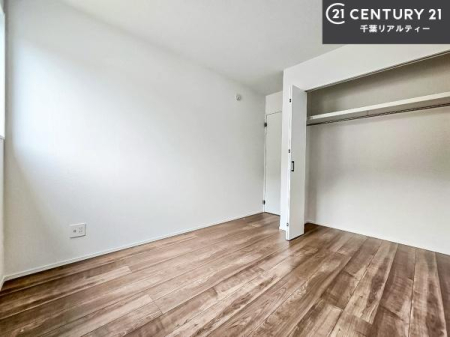 m VvɃfUCĂ邽߁AƋIт܂I
Cɓ̉ƋuĂ낰Ԃ邱Ƃł܂B