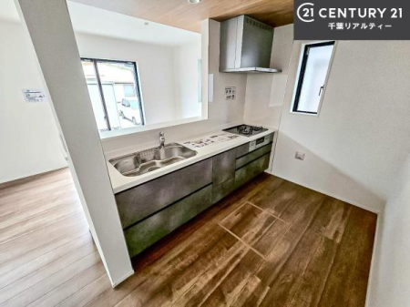 Lb` lC̑ΖʎVXeLb`̗pĂ܂IƑ̃R~jP[VRƑ݌vłB
qlɂڂ͂̂ŊłˁB[͂܂I