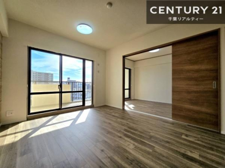 rO LX_CjOXy[XI肨HB΂yԂ߂܂BX̔܂I