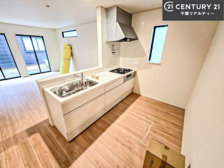 Lb` lC̑ΖʎVXeLb`̗pĂ܂IƑ̃R~jP[VRƑ݌vłB
qlɂڂ͂̂ŊłˁBLXgĉKɍƂi݂܂I