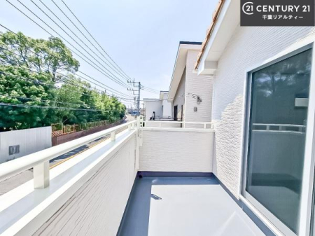 oRj[ zǍDȃoRj[łIꂽɂ͐nJIȎԂy߂܂B
