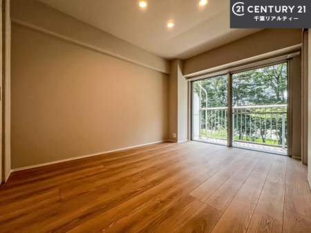 m oRj[ɖʂĂmłB邭肪ACł܂INāAOɏoĔwLт[ċzǂ}邱ƂołˁI