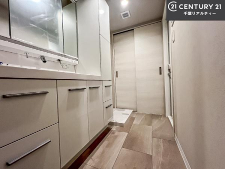 ʑEʏ Oʋdl̐ʏ́AgȂ݂₷I͎[ɂȂĂ܂BhC[₨ϓЕt̂ŐʑXbLƌ邱Ƃo܂I