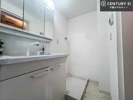 ʑEʏ [ʑ{ÉA˂ɂ̂łꂪyXIۂĂ܂I
LCȐʏŎ̃`x[Vオ܂ˁI