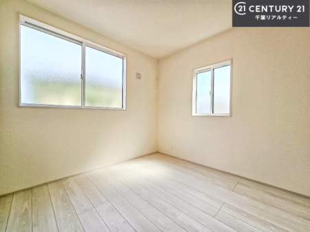 q |oȂ́Aql̂ƂĂSłI
[Xy[X[Ă̂ŎU炩TbƕЕt܂I