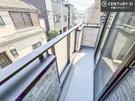 oRj[ zǍDȃoRj[łIꂽɂ͐nJIȎԂy߂܂B