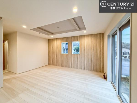 rO 傫ȑ炽Ղ̗z閾邢rOBĴ郊rOŉƑĉ났̎Ԃ߂܂B