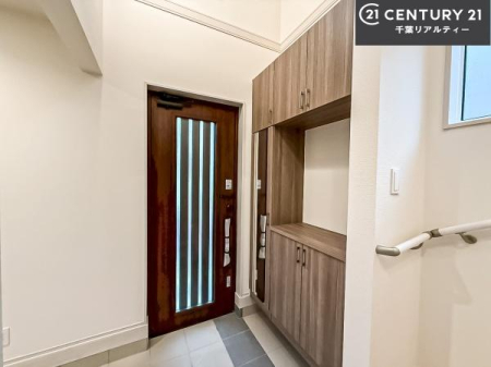  V[Y{bNXtȂ̂ŁAւЕt|₷łI
XbLւŌ˂JuԁÂSnԂo}Ă܂B
