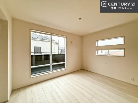 m oRj[ɖʂĂmłB邭肪ACł܂INāAOɏoĔwLт[ċzǂ}邱ƂołˁI