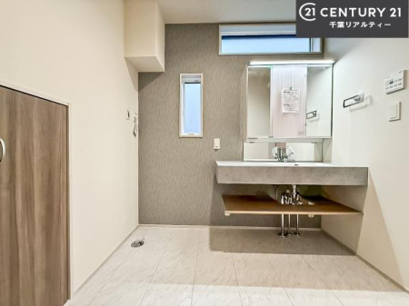 ʑEʏ Oʋdl̐ʏ́AgȂ݂₷I͎[ɂȂĂ܂BhC[₨ϓЕt̂ŐʑXbLƌ邱Ƃo܂I