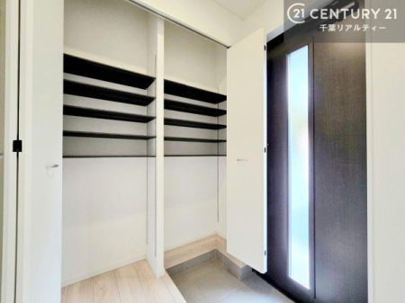  V[Y{bNXtȂ̂ŁAւЕt|₷łI
XbLւŌ˂JuԁÂSnԂo}Ă܂B
