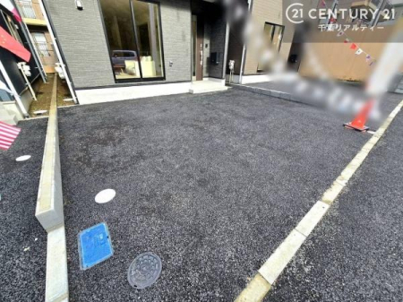 ԏ ԃXy[X2䕪܂IZJhJ[͂AoCN⎩]ԂȂǂuꏊɍ܂B