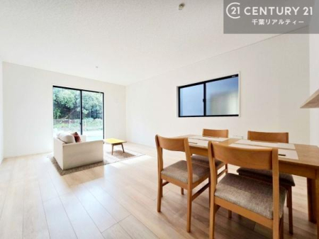 rO 傫ȑ炽Ղ̗z閾邢rOBĴ郊rOœX̔܂B