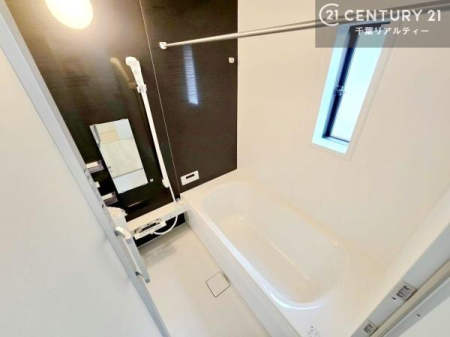  LXoXň̔tbVBL΂̂ŁAɂƐZ܂ˁĨoX^Cy݂ɂȂ܂B