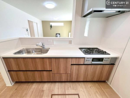 Lb` Ƃ₷VXeLb`łI[tĂ̂ŁAXy[XɕuȂčςނ̂ŁALXgāAKɍƂł܂I