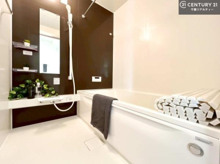  LXoXň̔tbVBL΂̂ŁAɂƐZ܂ˁI炩ȐŐ݌vĂ났̂ЂƎLӋ`ɖ킦oX[łB