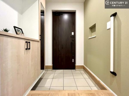  V[Y{bNXtȂ̂ŁAւЕt|₷łI
XbLւŌ˂JuԁÂSnԂo}Ă܂B