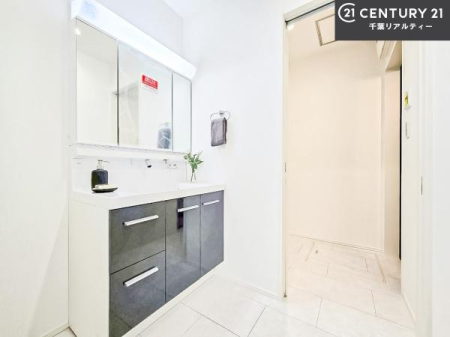 ʑEʏ Oʋdl̐ʏ́AgȂ݂₷I͎[ɂȂĂ܂BhC[₨ϓЕt̂ŐʑXbLƌ邱Ƃo܂I