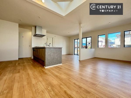 rO 傫ȑ炽Ղ̗z閾邢rOBĴ郊rOœX̔܂B