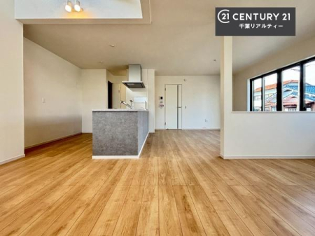 rO 傫ȑ炽Ղ̗z閾邢rOBĴ郊rOœX̔܂B