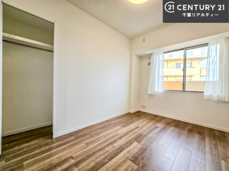 rOȊŐ [Xy[XĂ܂IXbLڂ鎖ł܂ˁB
ƋI΂ȂVvȃfUCׁ̈AƋI΂Cɓ̋ԍ肪łłˁB